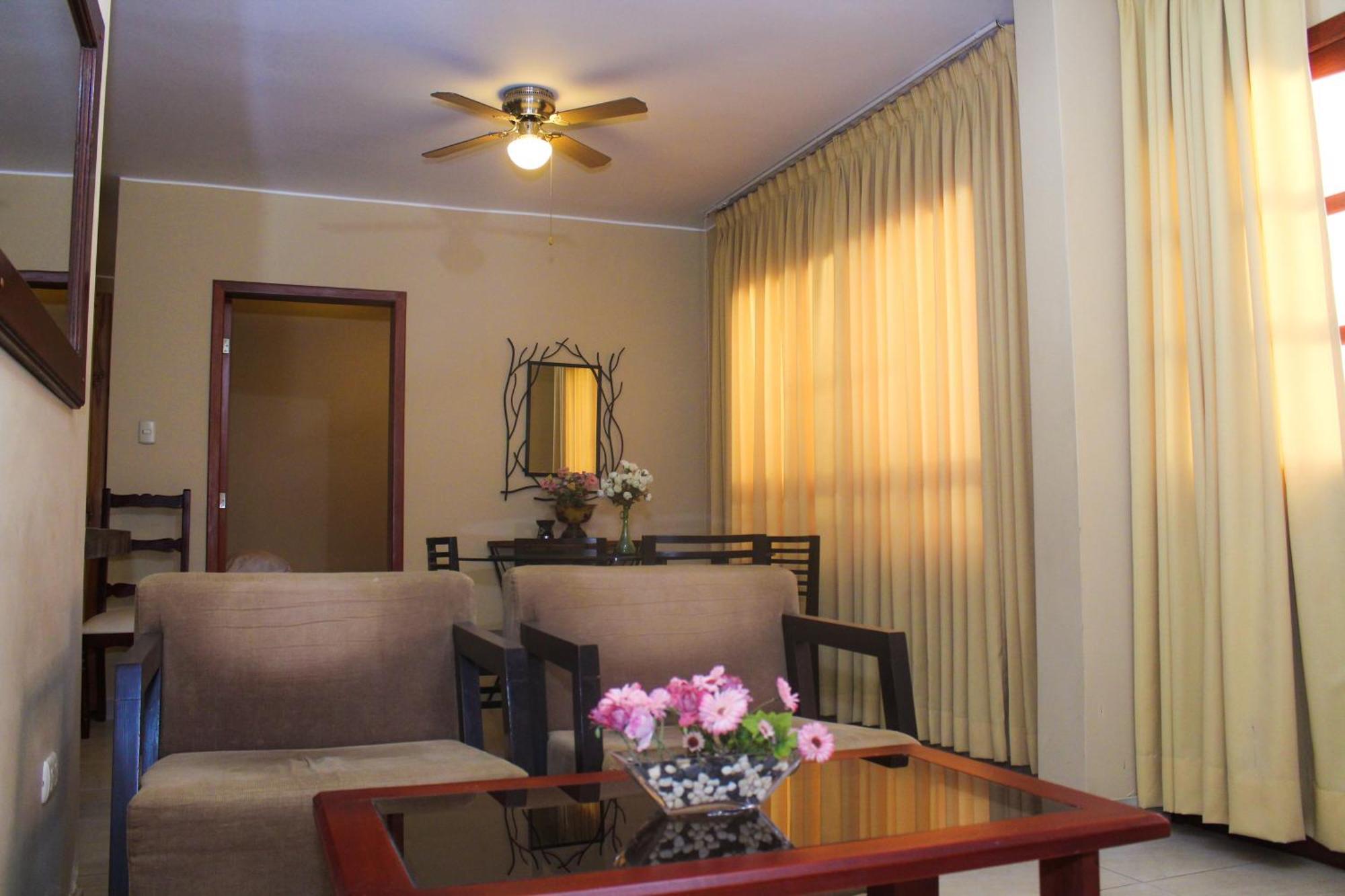 Apart Hotel El Canaveral 上钦查 外观 照片