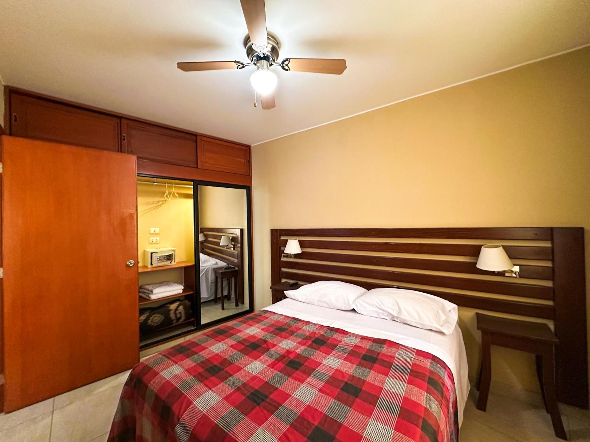 Apart Hotel El Canaveral 上钦查 外观 照片