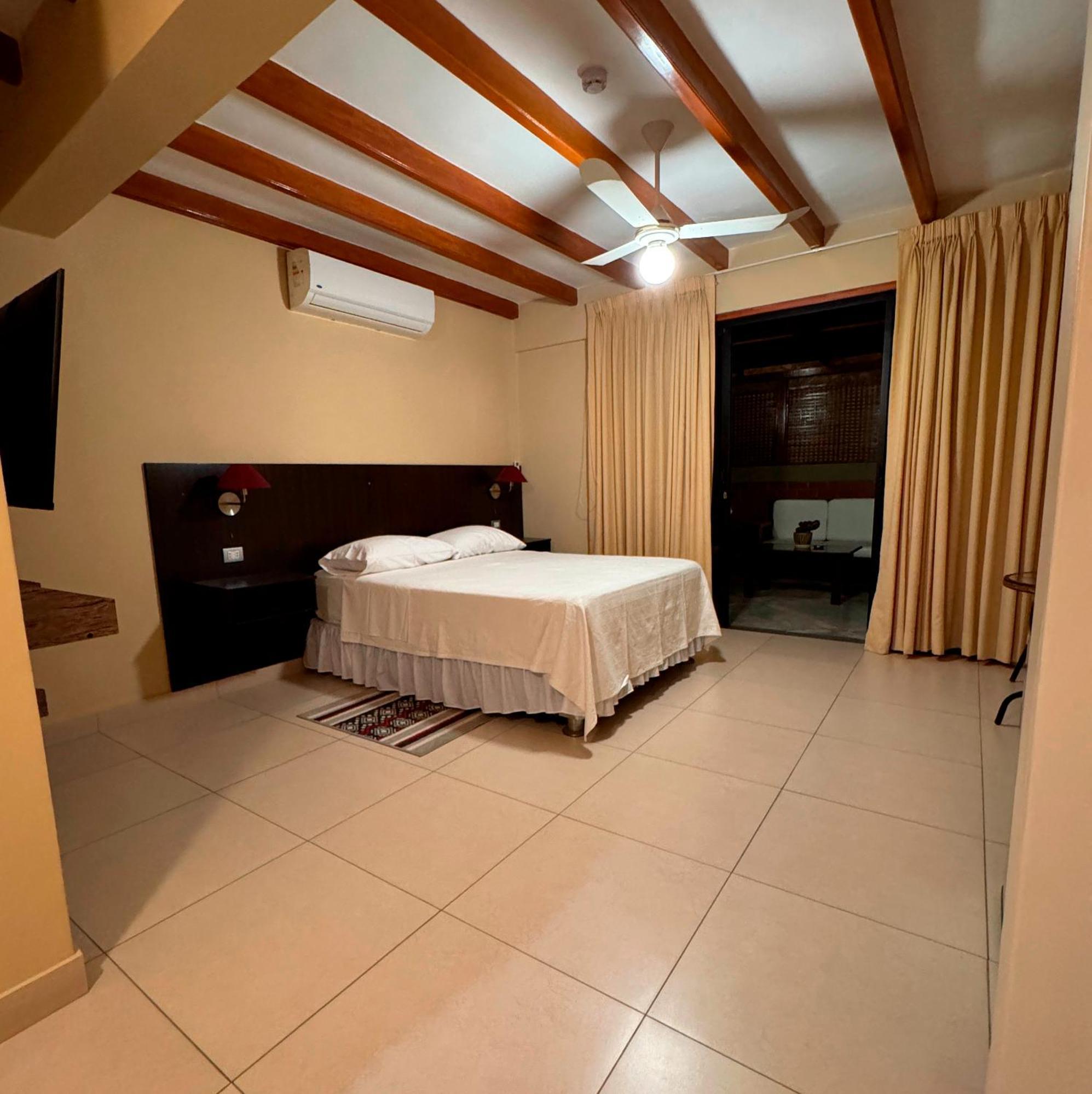 Apart Hotel El Canaveral 上钦查 外观 照片